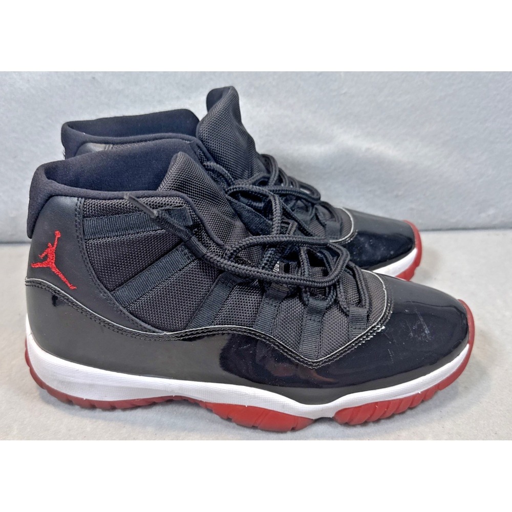 Jordan Air Jordan 11 Retro Bred Black/White/Varsity Red 378037-061. Mens Size 11
